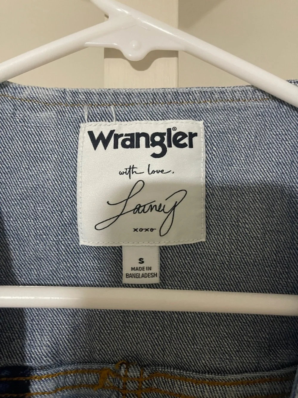 Wrangler with love Lainey Light Blue Denim Jacket - Picture 4 of 7